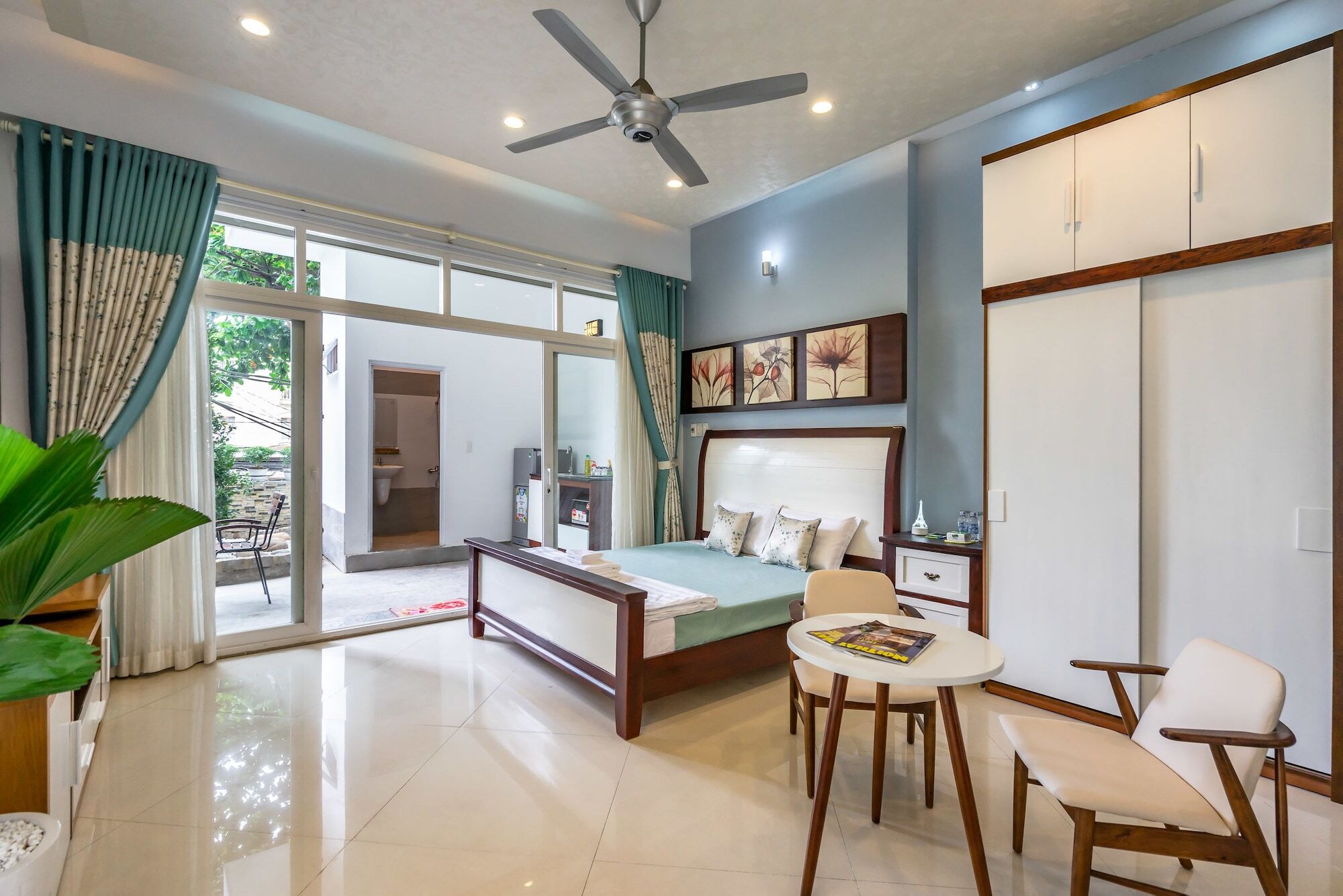 Zeta Homestay *