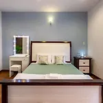 Zeta Apartment